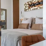 Penthouse Majestic Апартаменты *