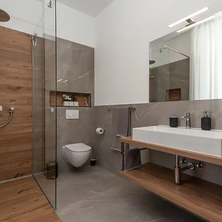 Διαμέρισμα Penthouse Majestic Τρογκίρ