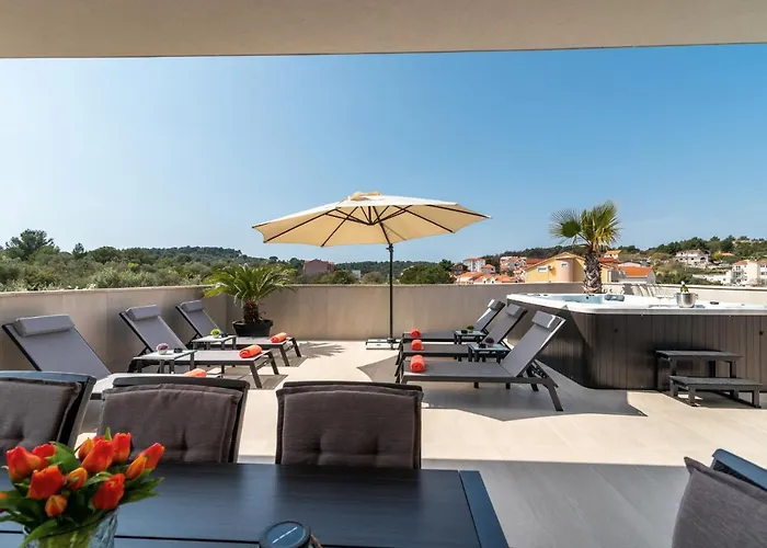 Penthouse Majestic