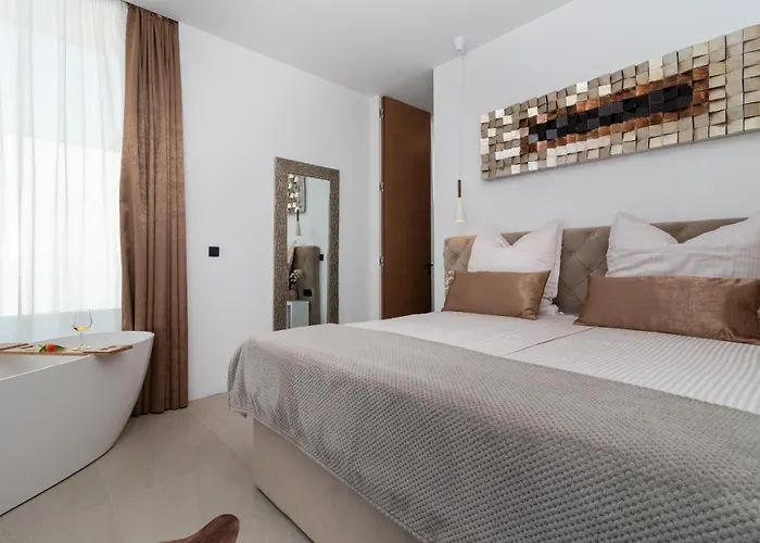 Penthouse Majestic アパート トロギール